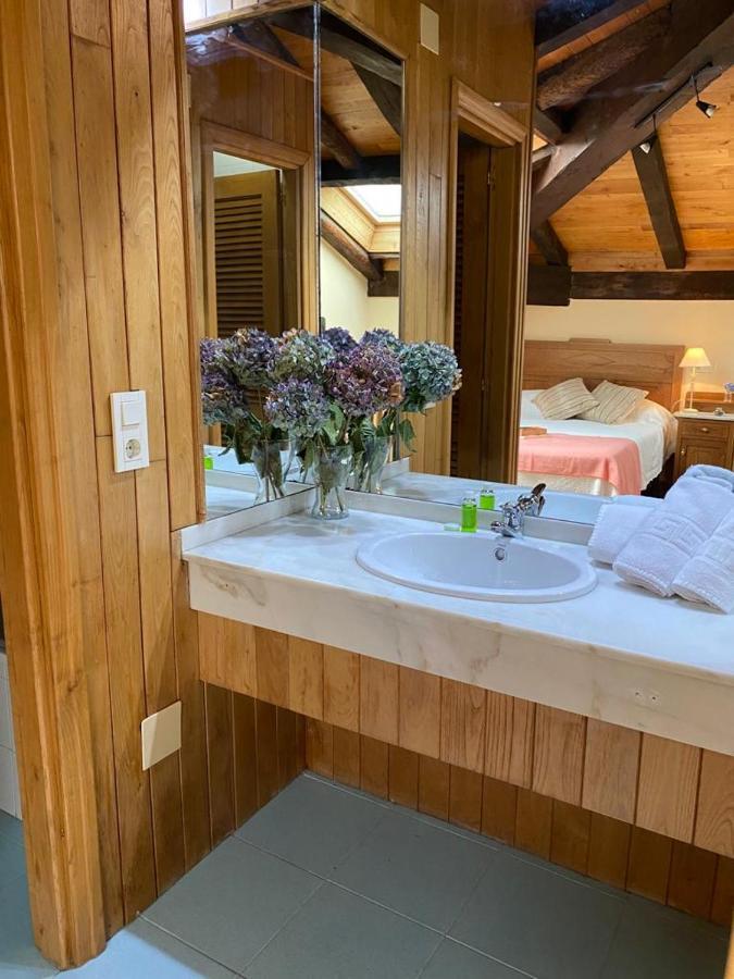 Ahio San Martin, Apartamentos Rurales Casa De La Villa San Martin de Oscos エクステリア 写真
