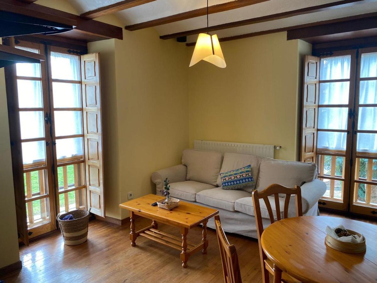 Ahio San Martin, Apartamentos Rurales Casa De La Villa San Martin de Oscos エクステリア 写真