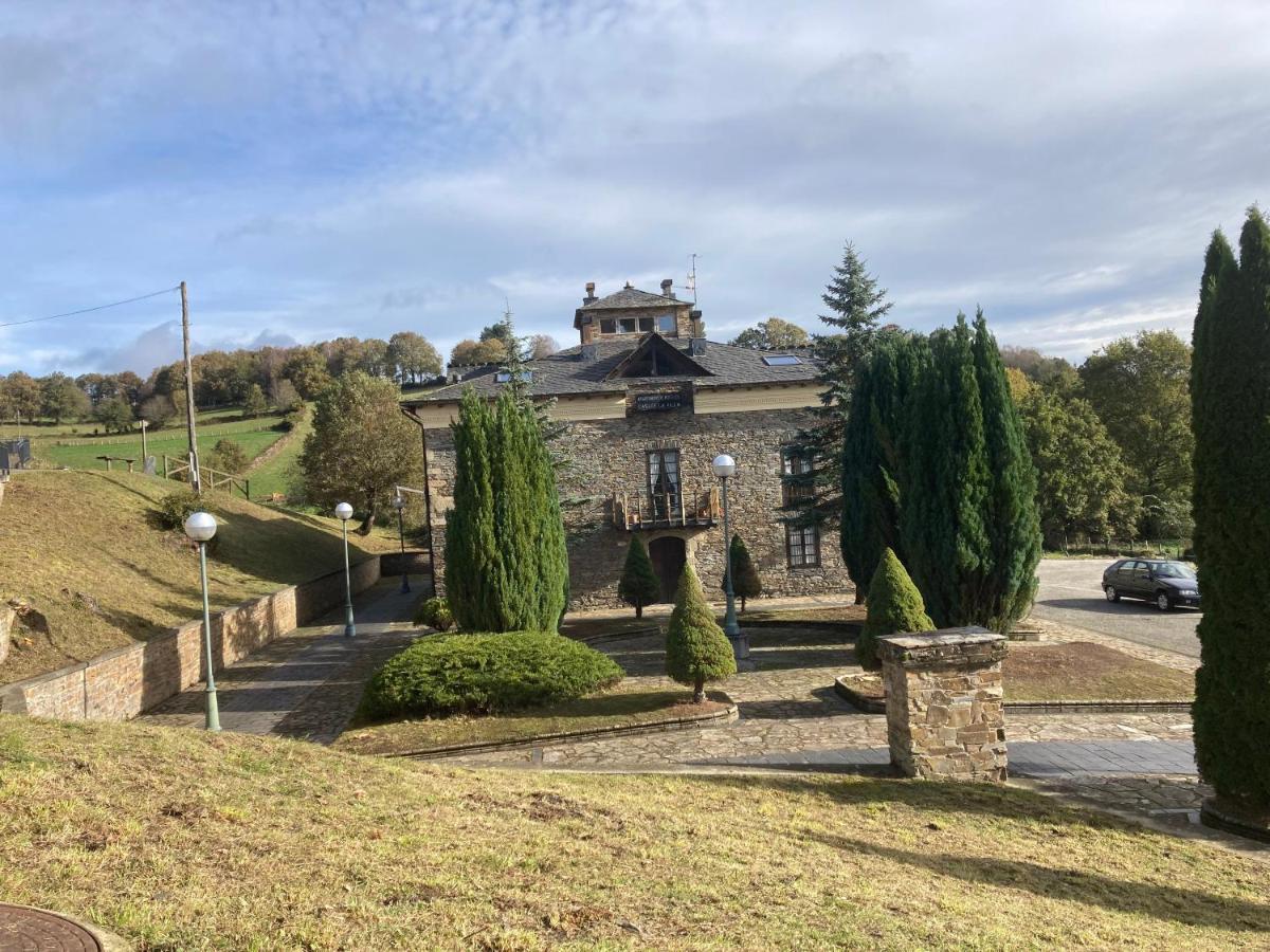 Ahio San Martin, Apartamentos Rurales Casa De La Villa San Martin de Oscos エクステリア 写真